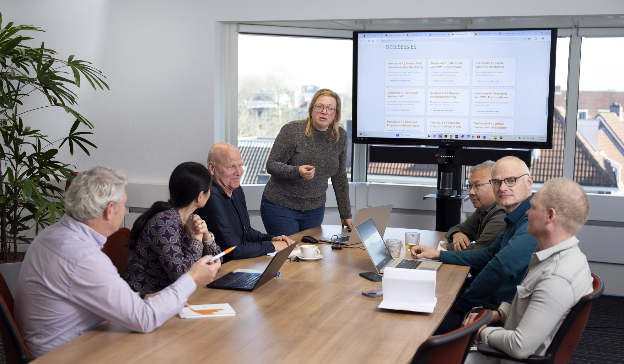 presentatieenoverleg16.jpg